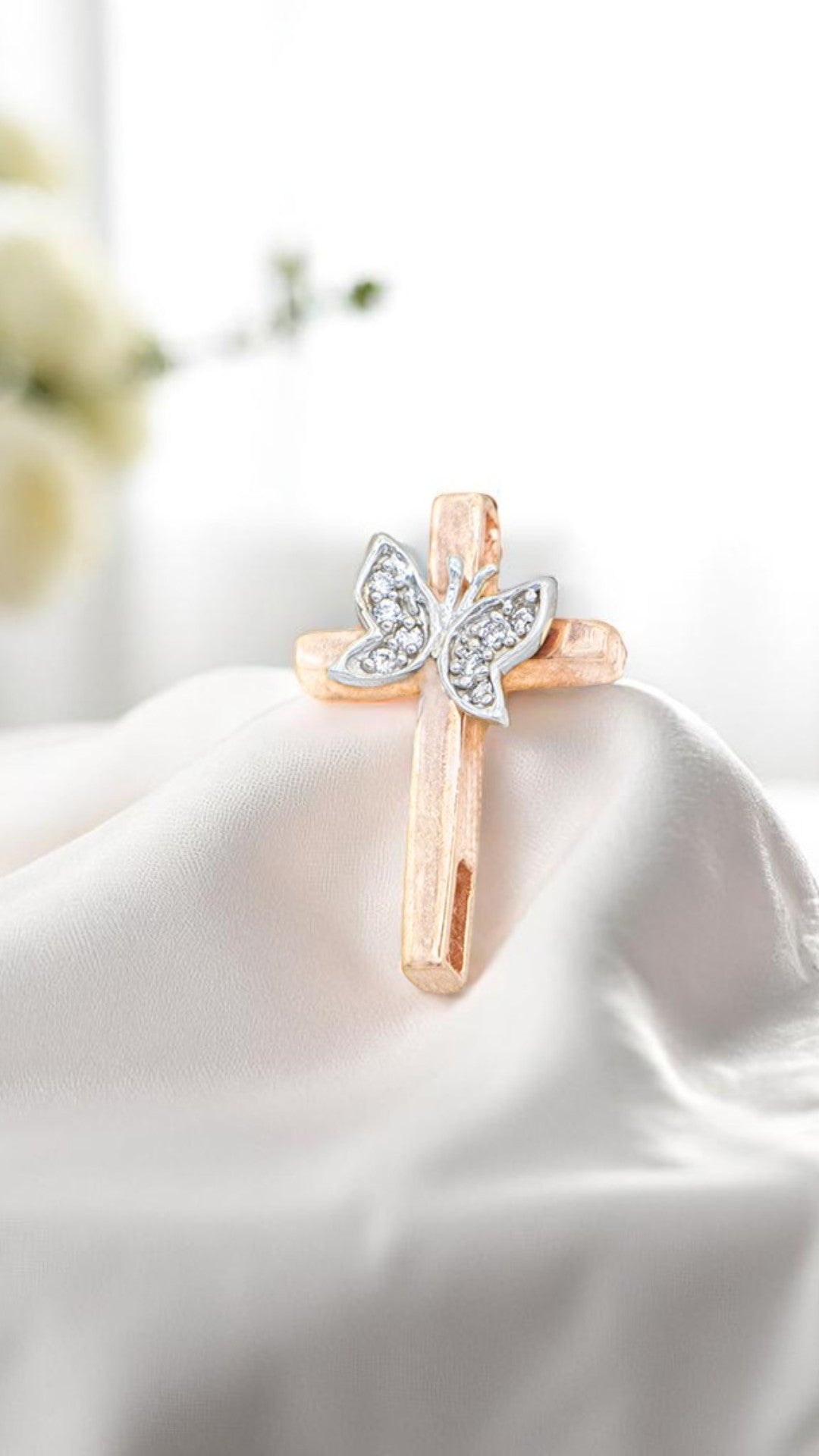 DIJE CRUZ CON MARIPOSA / 1,4GR